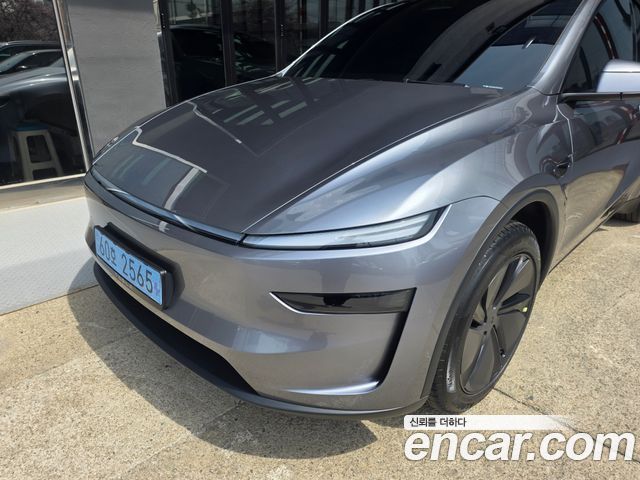 Tesla Model Y RWD — пробег 370 км — фото 3 из 5
