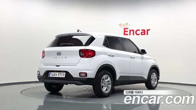 Hyundai Venue из Кореи Encar