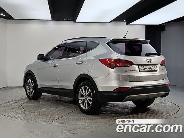 Hyundai Santafe Diesel(e-VGT) 2.0 2WD Premium — пробег 230 000 км — фото 3 из 5