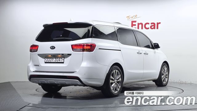Kia Carnival из Кореи Encar
