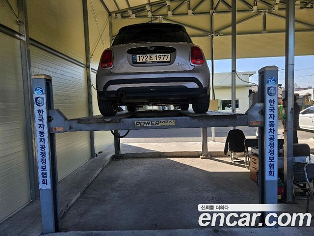 Mini Cooper из Кореи Encar