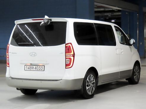 Hyundai Starex Urban 9-Seater Exclusive — пробег 178 554 км — фото 3 из 5