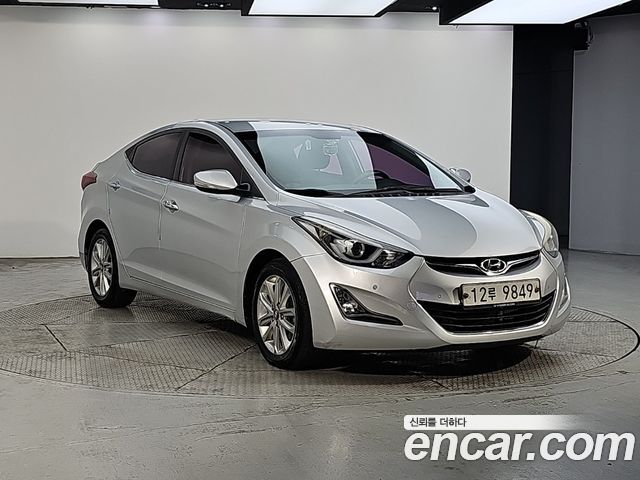 Hyundai AVANTE 1.6 VGT Modern Standard — пробег 203 000 км — фото 2 из 5