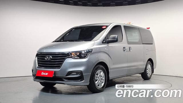 Hyundai Starex Van 3-Seater Smart — пробег 75 359 км — фото 1 из 5