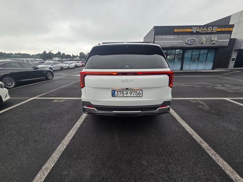 Kia Carnival Gasoline 9-Seater Signature — пробег 26 000 км — фото 4 из 5