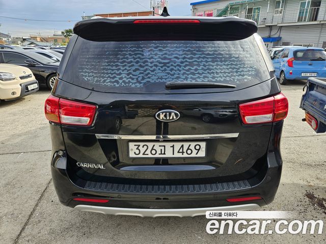 Kia Carnival из Кореи Encar