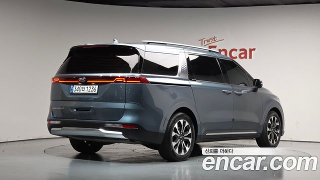 Kia Carnival Diesel 9-Seater Signature — пробег 133 706 км — фото 2 из 5