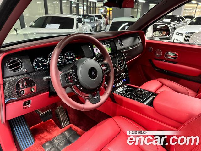 Rolls-Royce Cullinan 6.7 V12 Black Badge — пробег 5 100 км — фото 4 из 5
