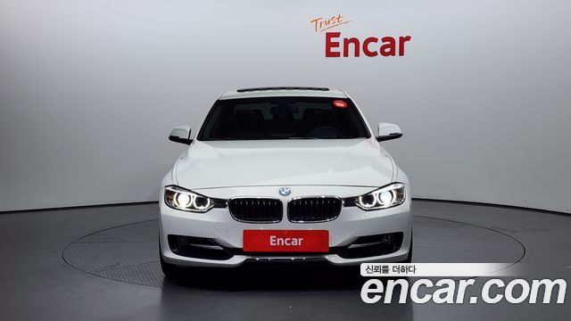 BMW 3-Series 320i Sport — пробег 88 100 км — фото 3 из 5
