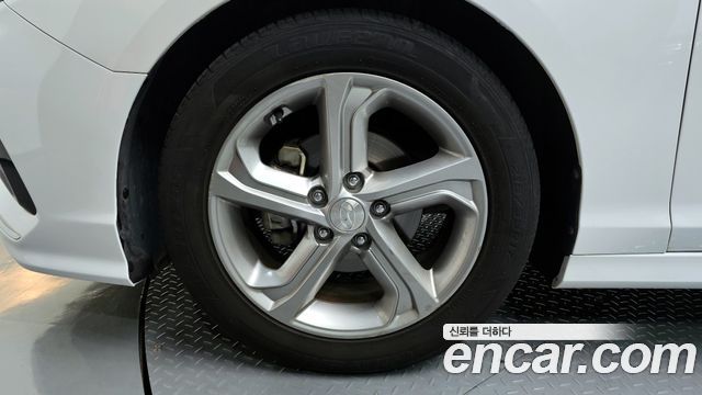 Hyundai Sonata 2.0 Smart — пробег 71 999 км — фото 5 из 5
