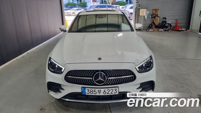 Mercedes-Benz E-Class E220d 4MATIC AMG Line — пробег 45 000 км — фото 1 из 5
