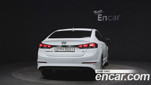 Hyundai AVANTE из Кореи Encar