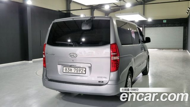 Hyundai Starex 5-Seater LPi VAN Smart — пробег 100 571 км — фото 2 из 5