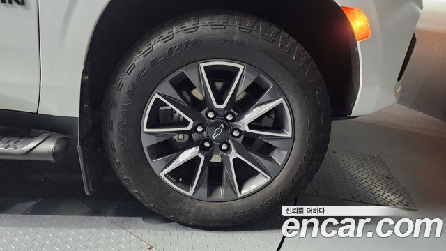 Chevrolet Surburban из Кореи Encar