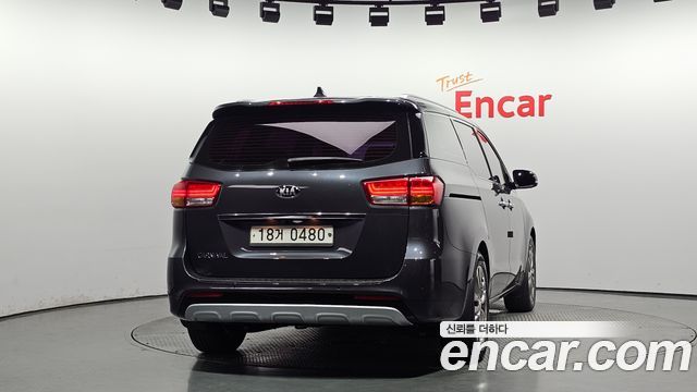 Kia Carnival 9-seater Noblesse — пробег 73 313 км — фото 4 из 5
