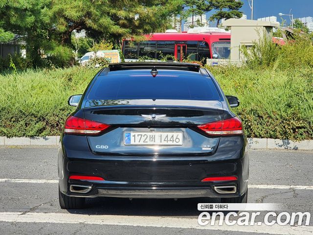 Hyundai Genesis G330 Premium AWD — пробег 179 000 км — фото 3 из 5
