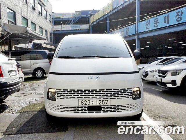 Hyundai Staria Cargo 3-Seater Smart — пробег 183 512 км — фото 1 из 5