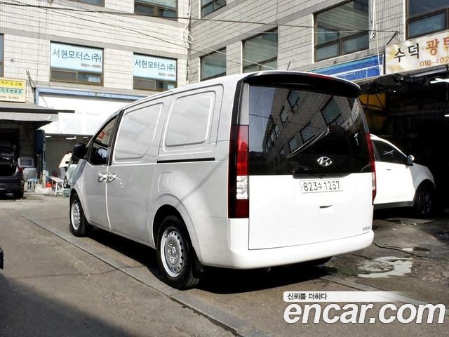 Hyundai Staria Cargo 3-Seater Smart — пробег 183 512 км — фото 4 из 5