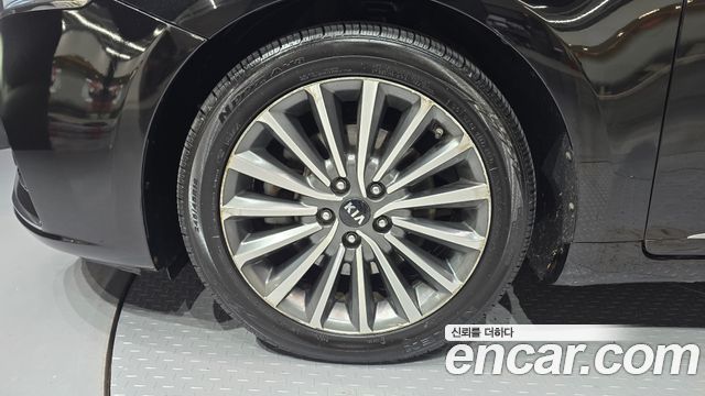Kia K7 из Кореи Encar