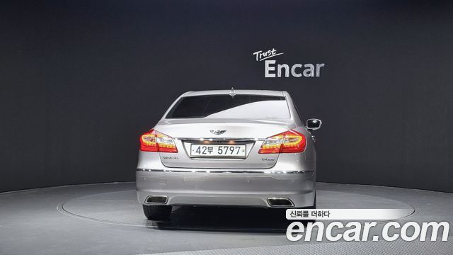 Hyundai Genesis из Кореи Encar