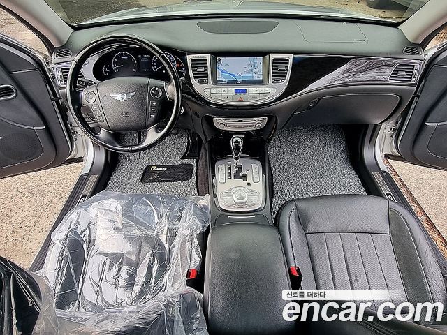 Hyundai Genesis из Кореи Encar