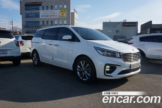 Kia Carnival из Кореи Encar