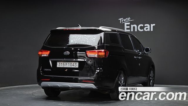 Kia Carnival из Кореи Encar