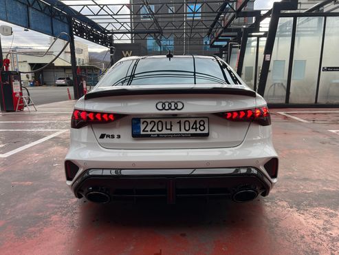 Audi RS3 2.5 TFSI Quattro Carbon Edition — пробег 3 500 км — фото 4 из 5