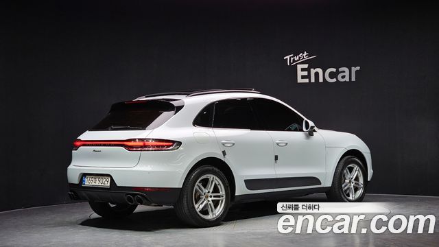 Porsche Macan из Кореи Encar