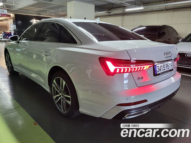 Audi A6 45 TFSI Quattro Premium — пробег 42 000 км — фото 2 из 5