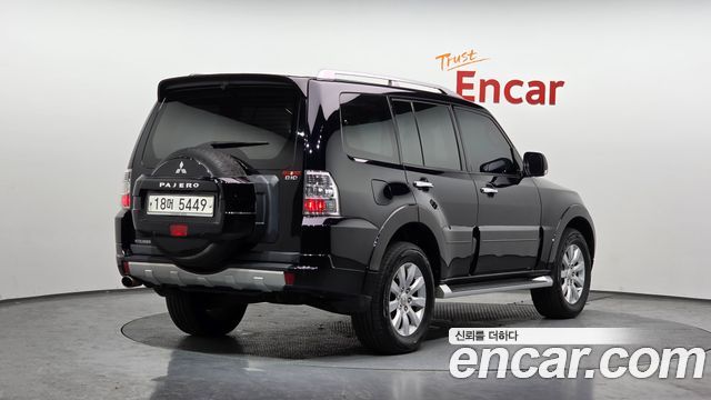 Mitsubishi Pajero 3.2 Diesel — пробег 272 467 км — фото 2 из 5