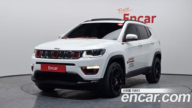 Jeep Compass 2.4 Longitude AWD — пробег 94 621 км — фото 1 из 5