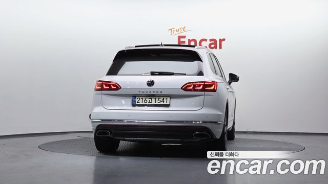 Volkswagen Touareg из Кореи Encar