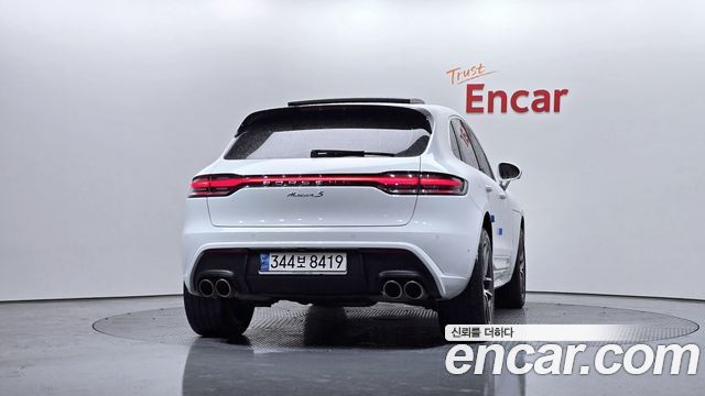 Porsche Macan из Кореи Encar