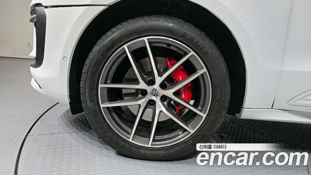 Porsche Macan из Кореи Encar