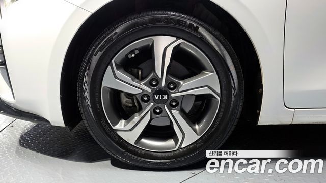 Kia K3 из Кореи Encar