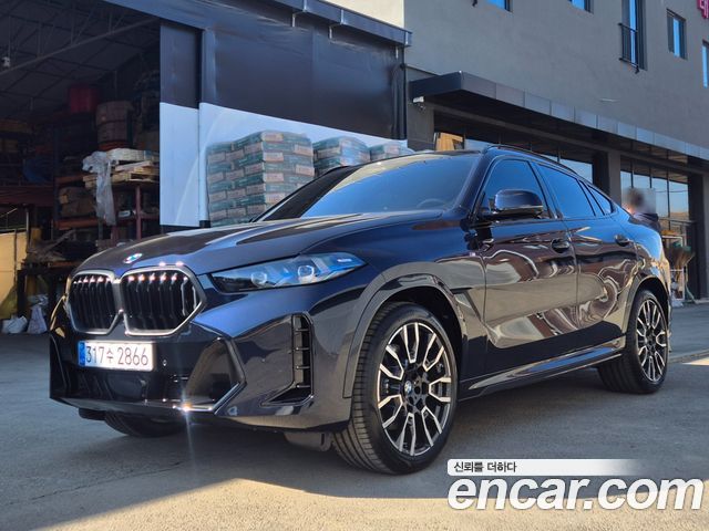 BMW X6 xDrive40i M Sport — пробег 1 320 км — фото 2 из 5