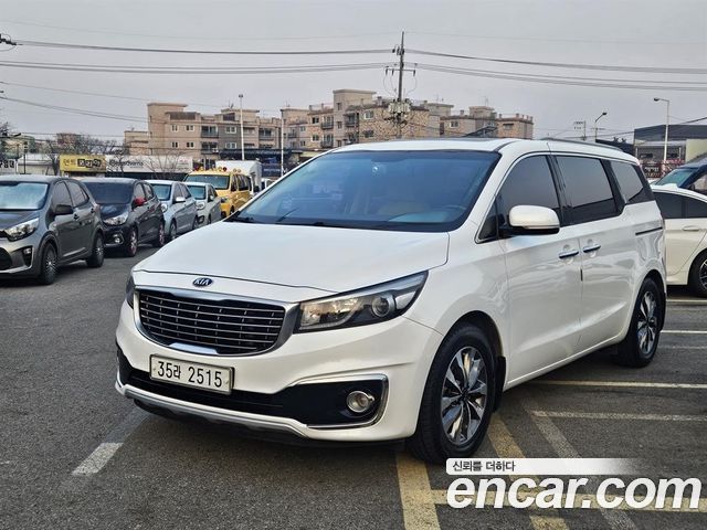 Kia Carnival 9-seater Luxury — пробег 223 250 км — фото 1 из 5
