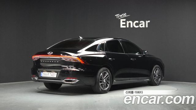Hyundai Grandeur из Кореи Encar