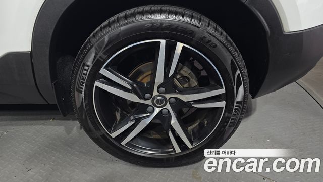 Volvo XC40 из Кореи Encar