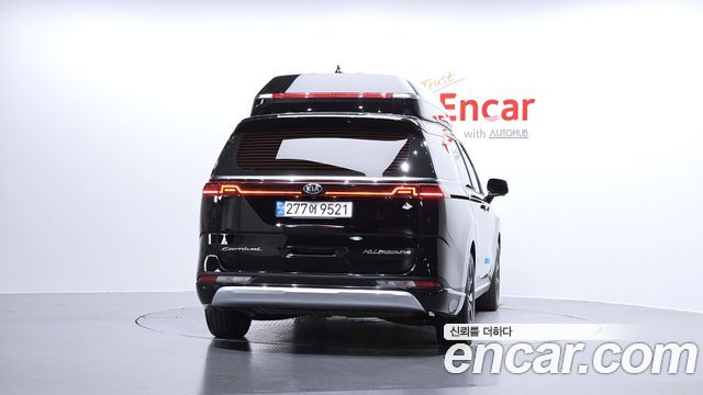 Kia Carnival из Кореи Encar