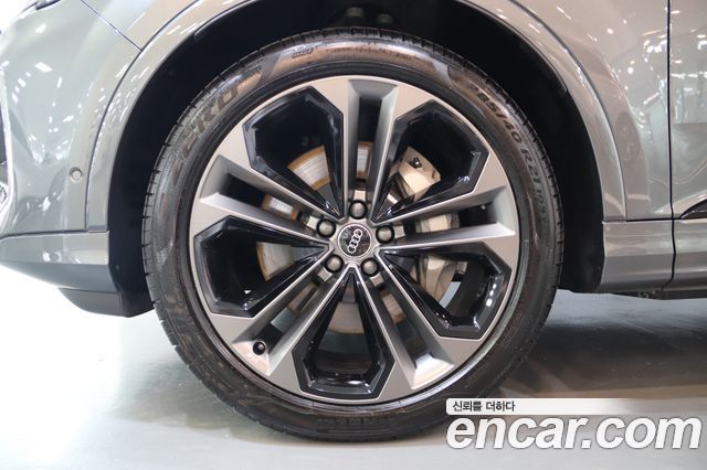 Audi Q7 из Кореи Encar