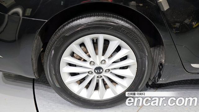 Kia K7 из Кореи Encar