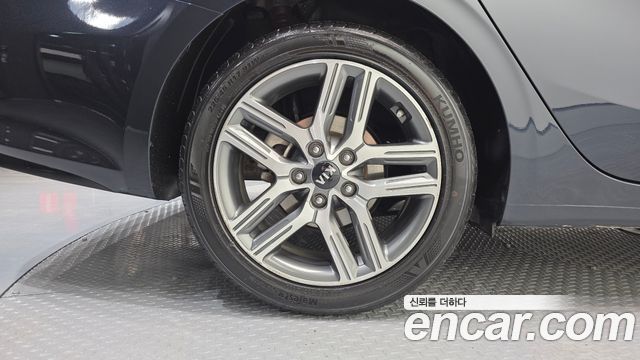 Kia K3 из Кореи Encar