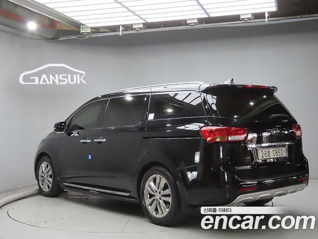 Kia Carnival из Кореи Encar