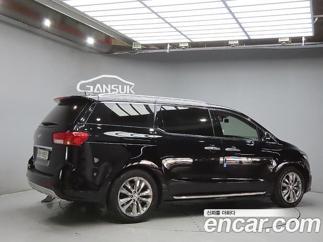 Kia Carnival из Кореи Encar