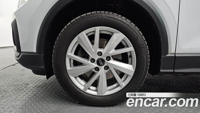 Audi Q2 из Кореи Encar