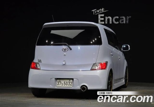 Toyota bB из Кореи Encar