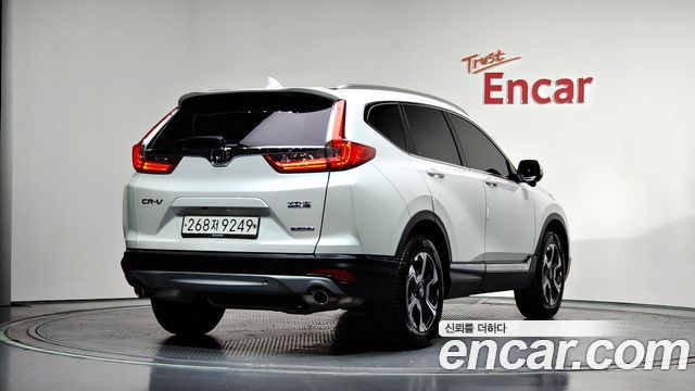 Honda CR-V 1.5 Touring 4WD — пробег 45 649 км — фото 2 из 5