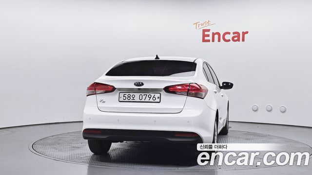 Kia K3 из Кореи Encar